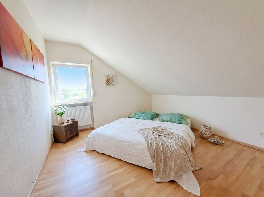 Schlafzimmer 2 OG Haus Rheinb�llen