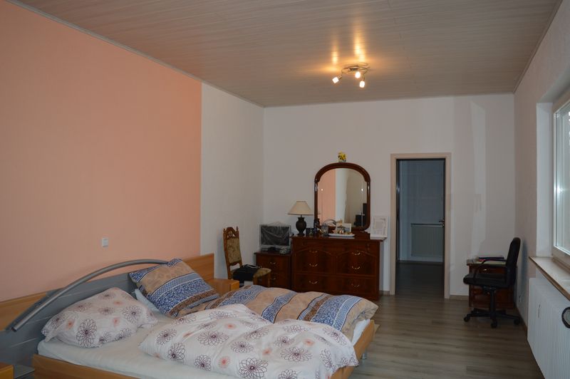 Schlafzimmer Mehrfamilienhaus Ebschied