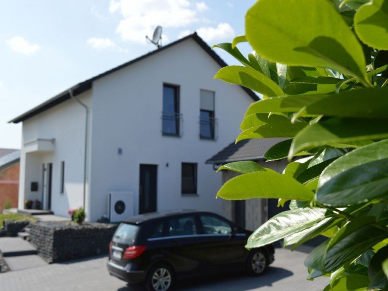 Ansicht Unzenberg Einfamilienhaus Neuwertiges Einfamilienhaus mit viel Platz und Doppelgarage