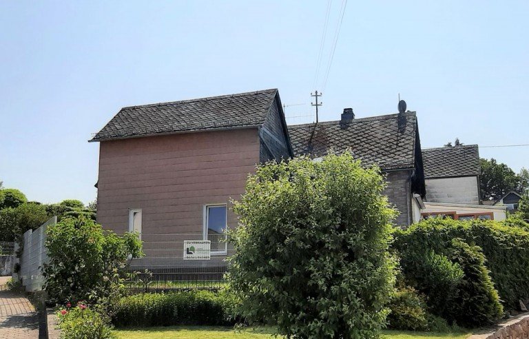 Ansicht Tiefenbach Einfamilienhaus Einfamilienhaus mit Terrasse und sch�ner Freizeitfl�che