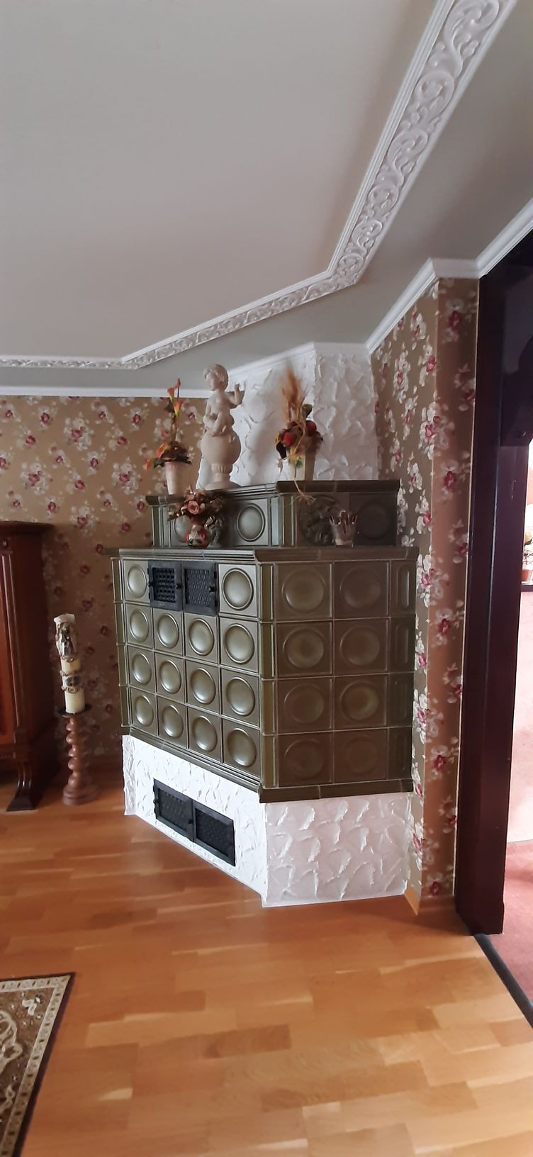 Kachelkamin OG Erdgeschosswohnung Argenthal