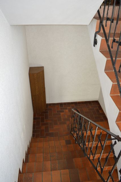 Treppenaufgang Mehrfamilienhaus Ebschied