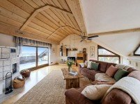 Hauptbild Gro�e und helle 4-Zimmer-Wohnung mit Landhausflair