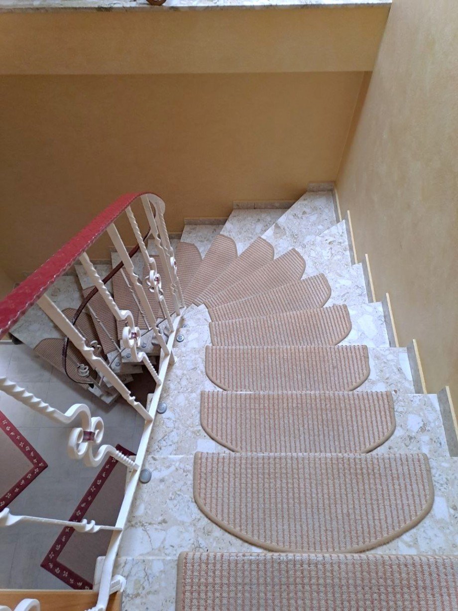 Treppenaufgang Erdgeschosswohnung Argenthal