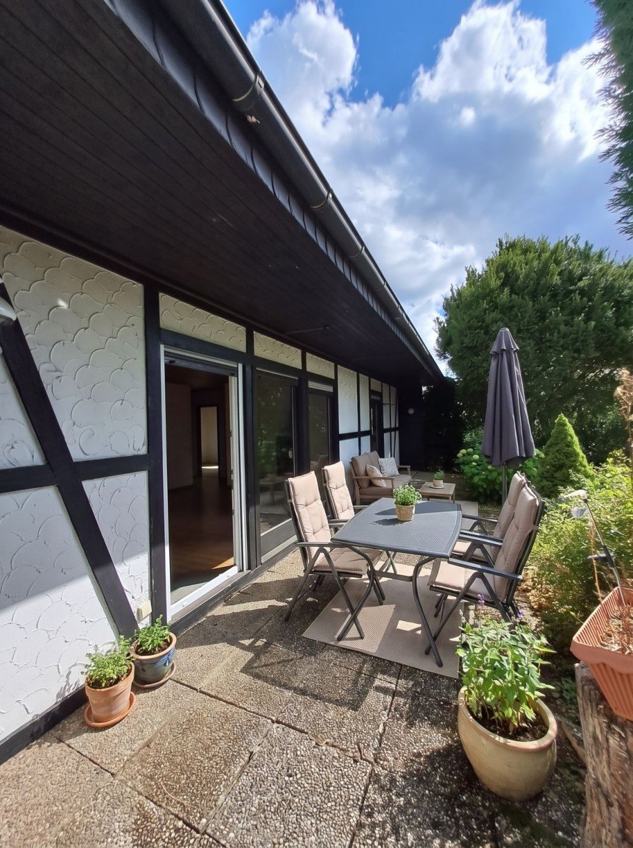 Terrasse Einfamilienhaus Rheinb�llen