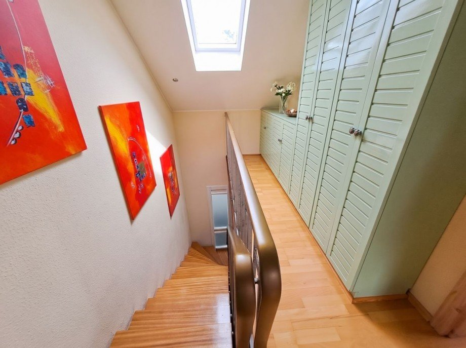 Flur Treppenaufgang OG Haus Rheinb�llen