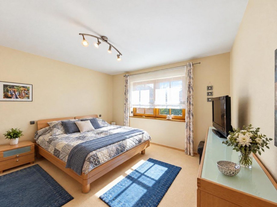 Schlafzimmer Einfamilienhaus LIebshausen