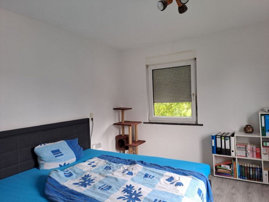 Schlafzimmer OG Zweifamilienhaus Kappel