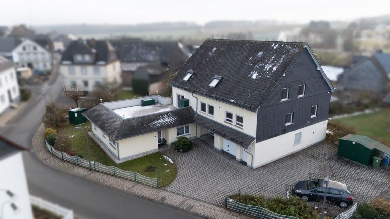 Ansicht 2 Horn Mehrfamilienhaus MEHRGENERATIONENHAUS � GROSSZ�GIGES PLATZANGEBOT � VIELES IST M�GLICH
