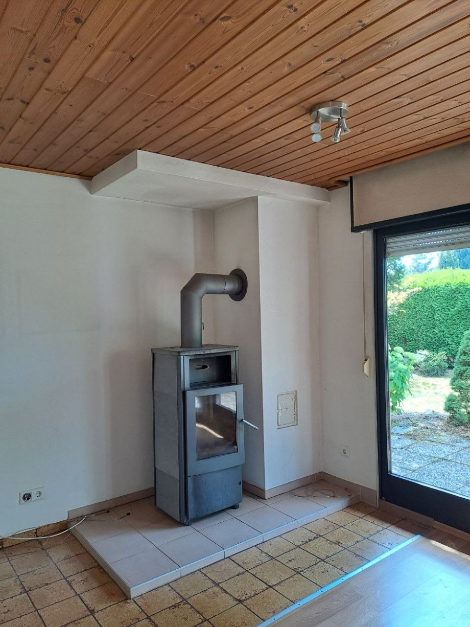 Kaminofen Einfamilienhaus Rheinb�llen