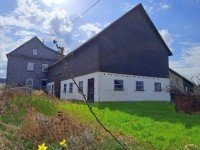 Hauptbild Zweifamilienhaus mit Nahw�rme, Carport und Scheune � viel Platz f�r Wohnen & Hobby