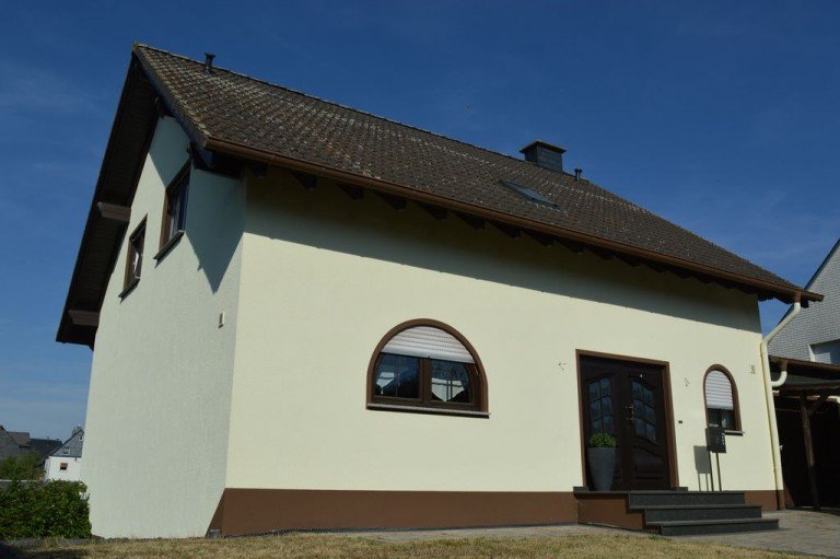 Ansicht B�renbach Einfamilienhaus Freistehendes Einfamilienhaus mit Garage & Carport